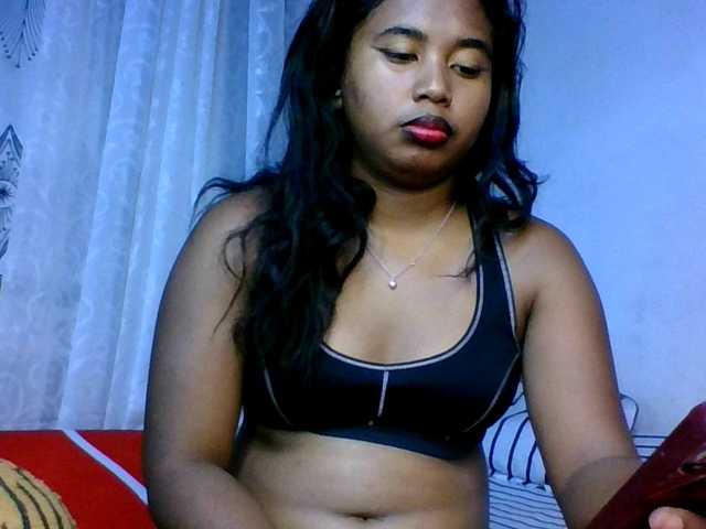 Pauliemarie live cam on BongaCams