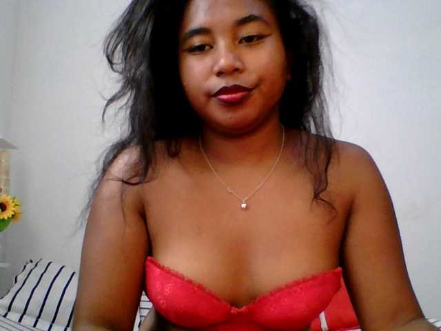 Pauliemarie live cam on BongaCams
