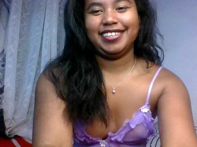 Pauliemarie live cam on BongaCams
