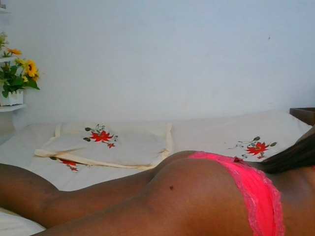 Pauliemarie live cam on BongaCams