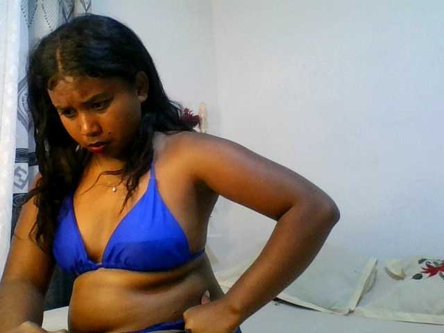 Pauliemarie live cam on BongaCams