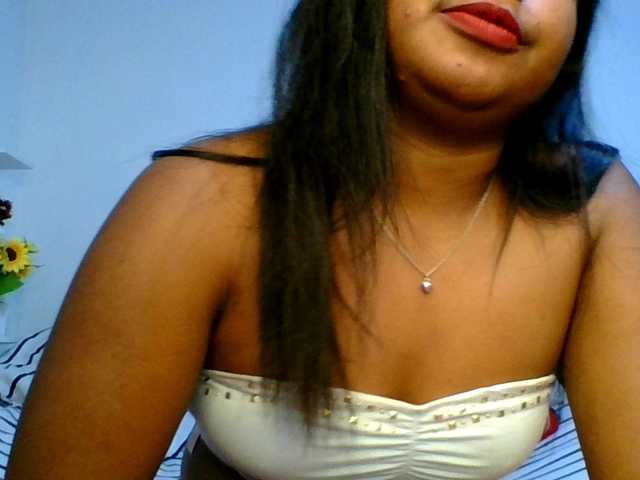 Pauliemarie live cam on BongaCams