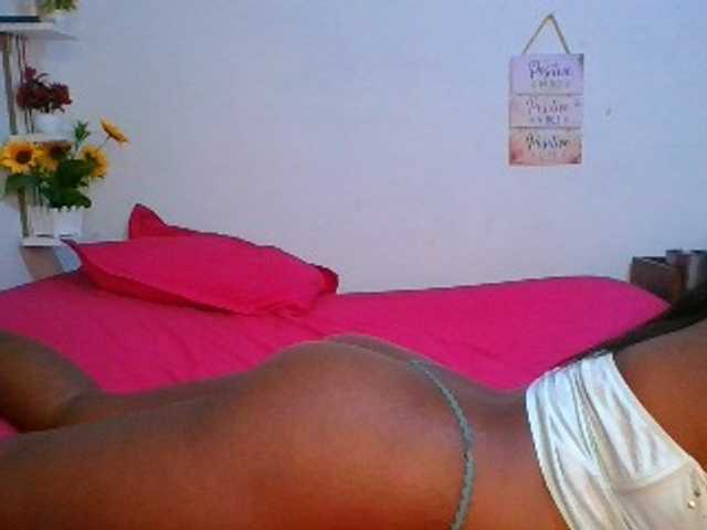 Pauliemarie live cam on BongaCams