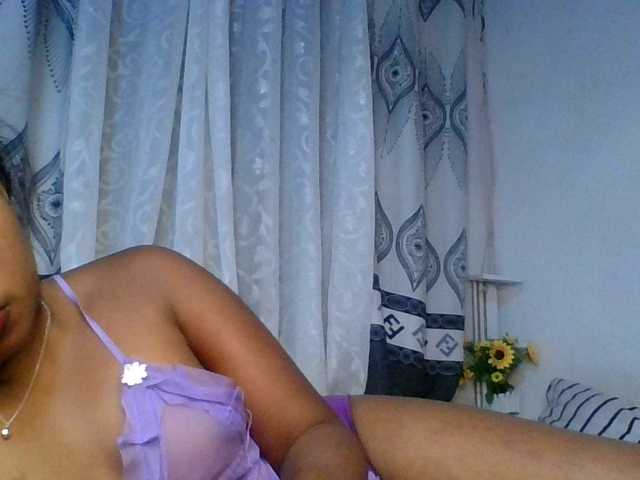 Pauliemarie live cam on BongaCams