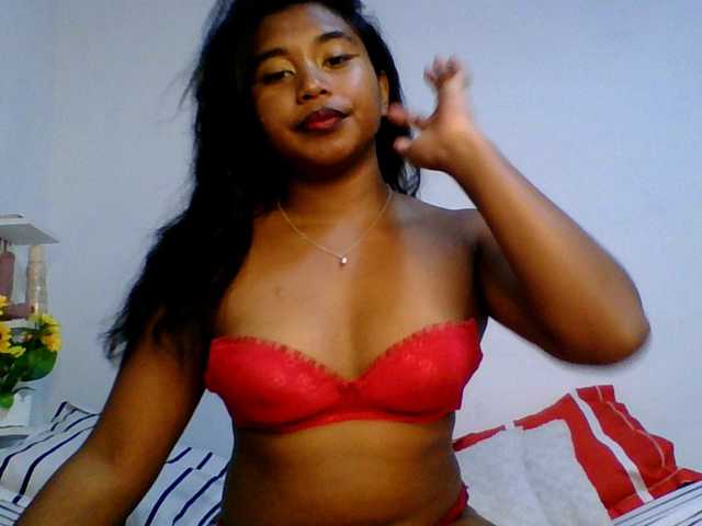 Pauliemarie live cam on BongaCams
