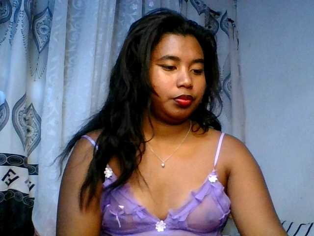 Pauliemarie live cam on BongaCams