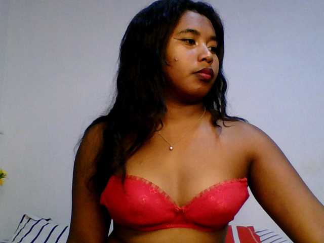 Pauliemarie live cam on BongaCams