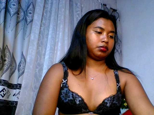 Pauliemarie live cam on BongaCams