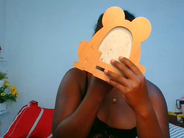 Pauliemarie live cam on BongaCams