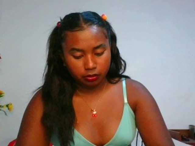 Pauliemarie live cam on BongaCams