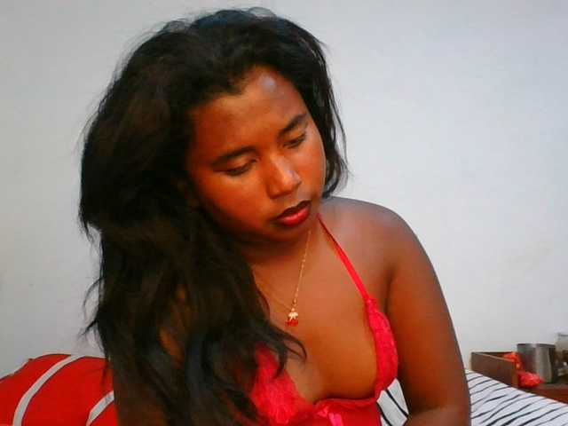 Pauliemarie live cam on BongaCams