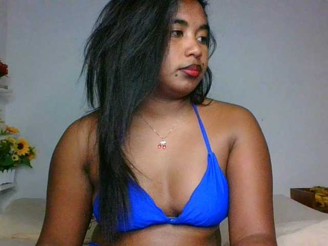 Pauliemarie live cam on BongaCams