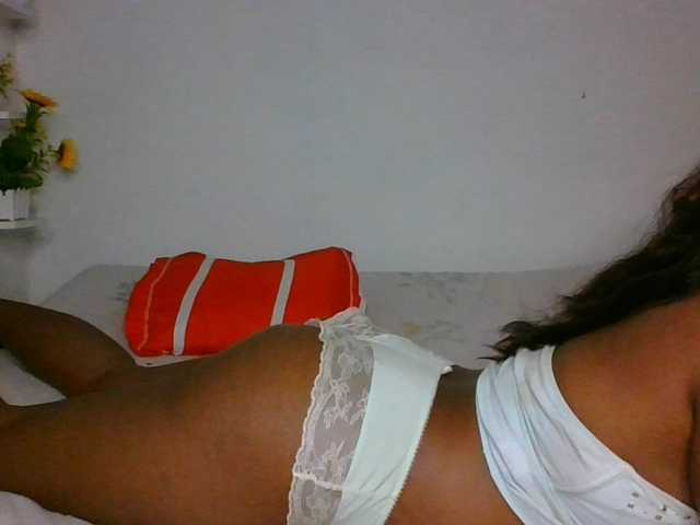 Pauliemarie live cam on BongaCams