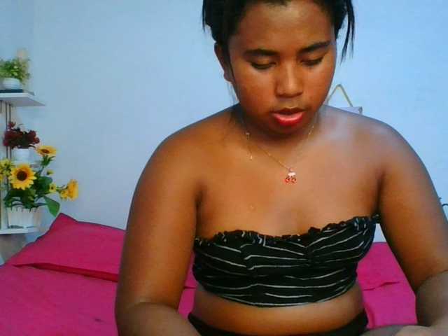 Pauliemarie live cam on BongaCams