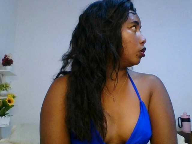 Pauliemarie live cam on BongaCams