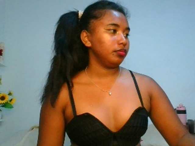Pauliemarie live cam on BongaCams