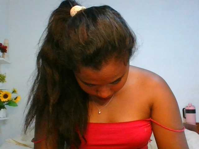 Pauliemarie live cam on BongaCams