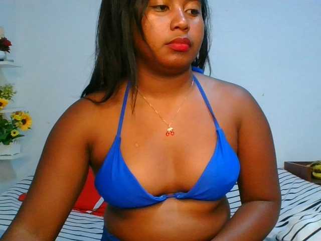 Pauliemarie live cam on BongaCams