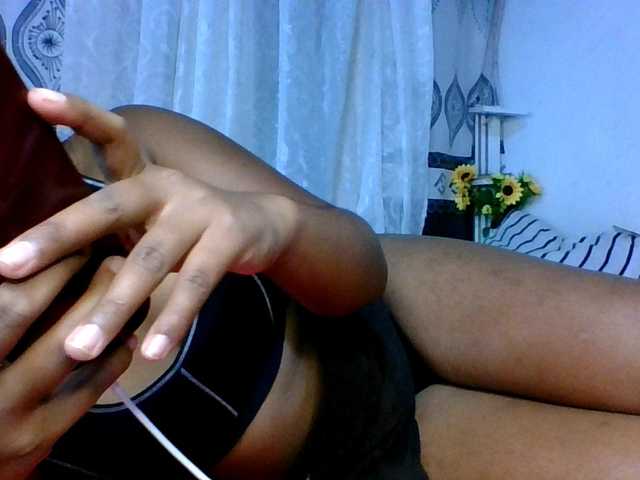 Pauliemarie live cam on BongaCams
