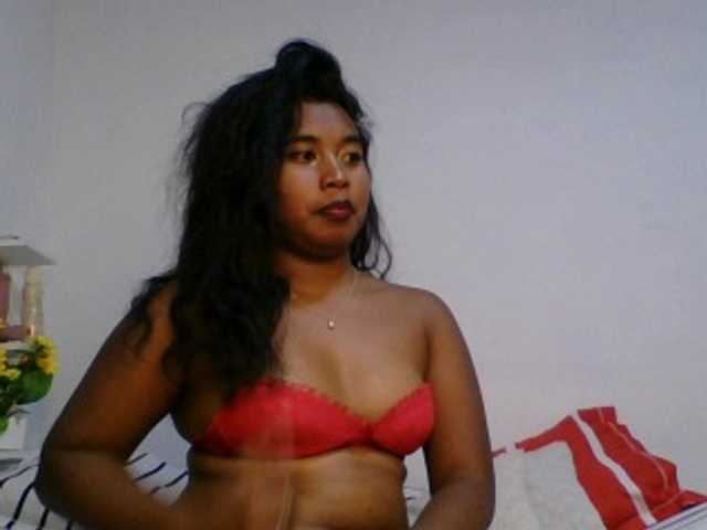Pauliemarie live cam on BongaCams