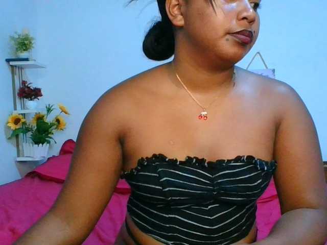 Pauliemarie live cam on BongaCams