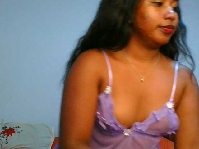 Pauliemarie live cam on BongaCams