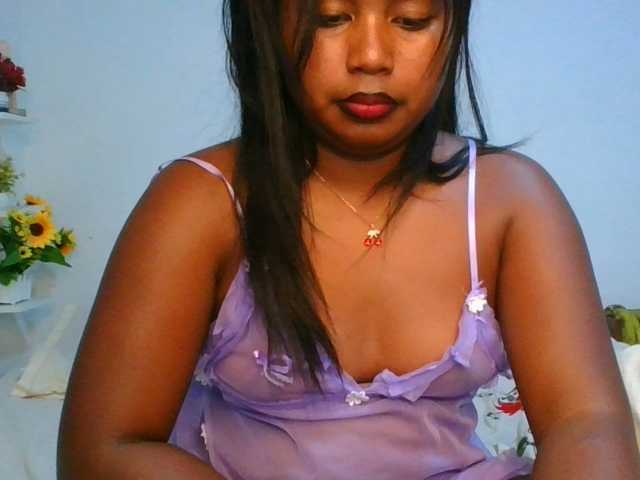 Pauliemarie live cam on BongaCams