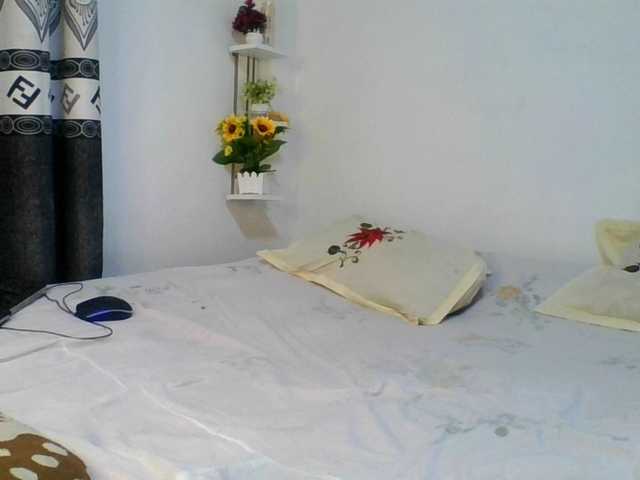 Pauliemarie live cam on BongaCams