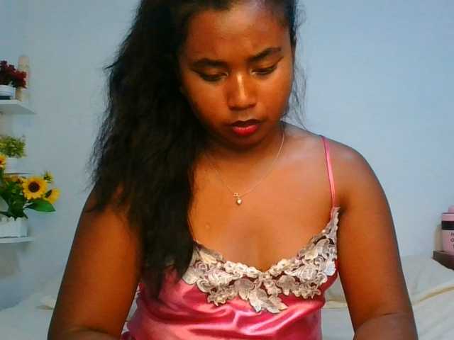 Pauliemarie live cam on BongaCams