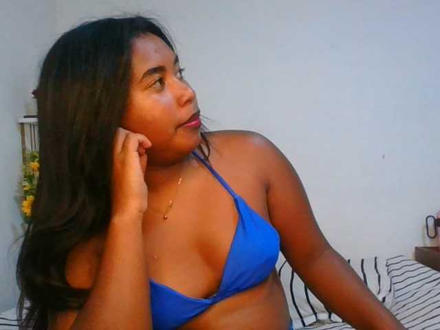 Pauliemarie live cam on BongaCams