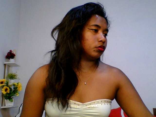Pauliemarie live cam on BongaCams