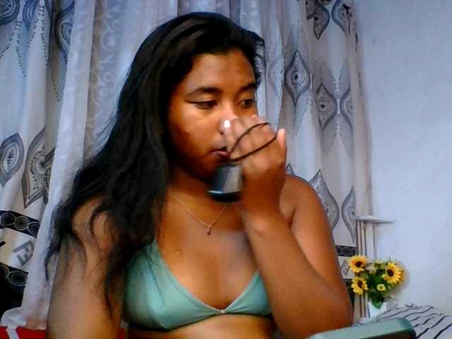 Pauliemarie live cam on BongaCams