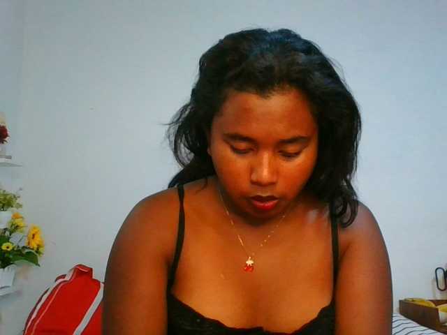 Pauliemarie live cam on BongaCams