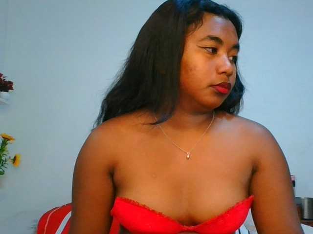 Pauliemarie live cam on BongaCams