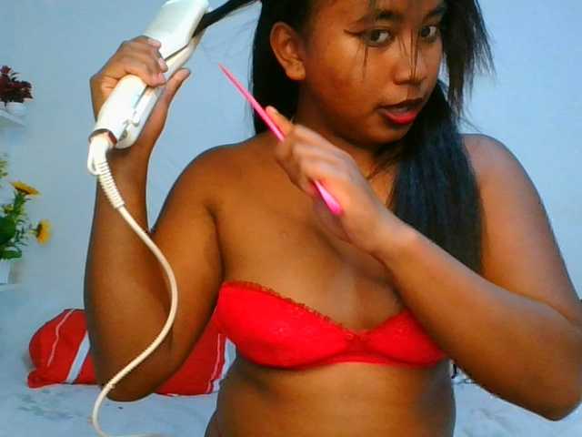 Pauliemarie live cam on BongaCams