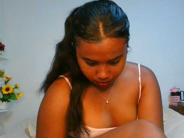 Pauliemarie live cam on BongaCams