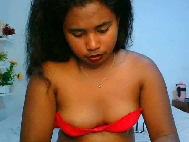 Pauliemarie live cam on BongaCams
