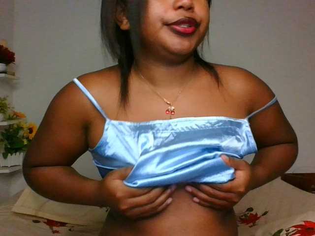 Pauliemarie live cam on BongaCams