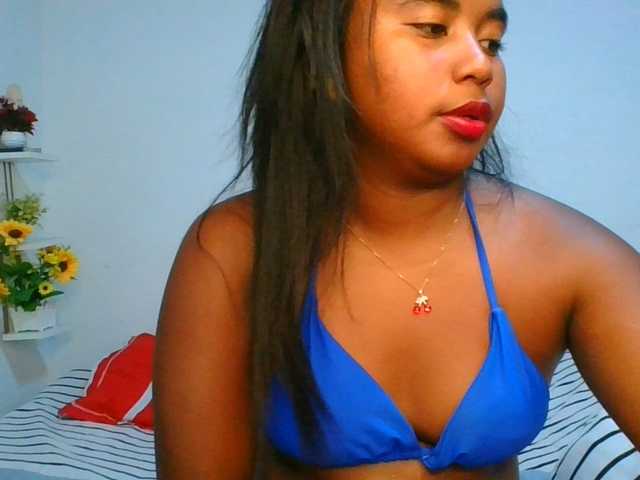 Pauliemarie live cam on BongaCams