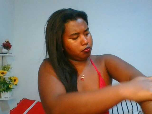 Pauliemarie live cam on BongaCams