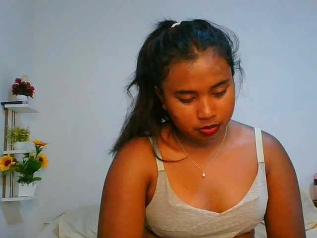 Pauliemarie live cam on BongaCams
