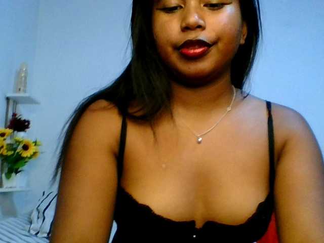Pauliemarie live cam on BongaCams