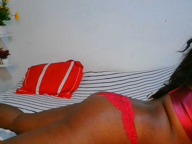 Pauliemarie live cam on BongaCams