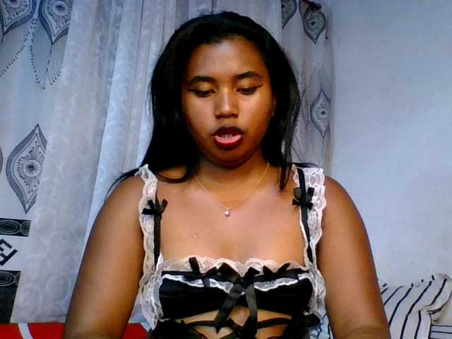 Pauliemarie live cam on BongaCams
