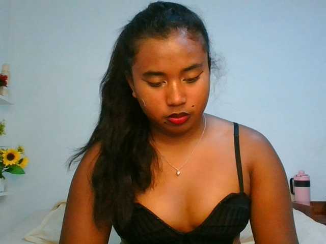 Pauliemarie live cam on BongaCams