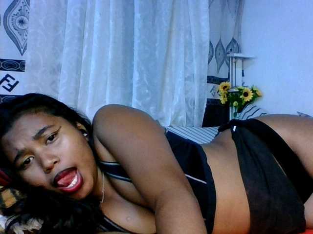 Pauliemarie live cam on BongaCams