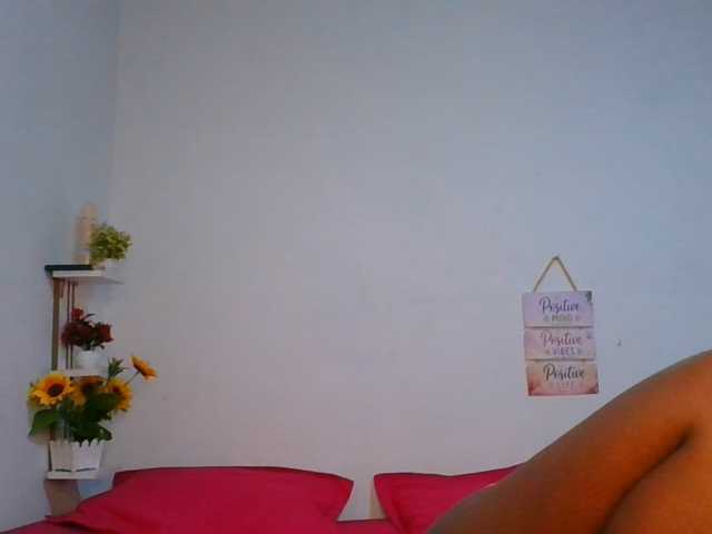 Pauliemarie live cam on BongaCams