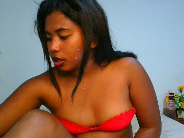 Pauliemarie live cam on BongaCams