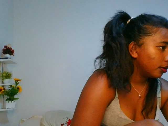 Pauliemarie live cam on BongaCams