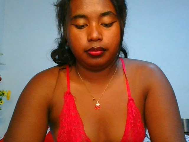 Pauliemarie live cam on BongaCams